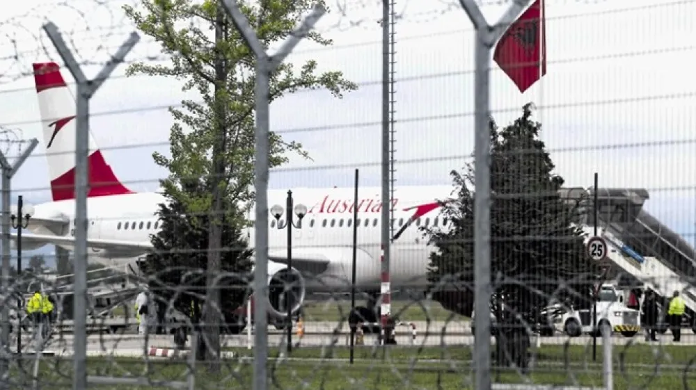 Z letalsko družbo Austrian Airlines lahko s celov&scaron;kega letali&scaron;ča vsak dan poletite do avstrijske prestolnice.