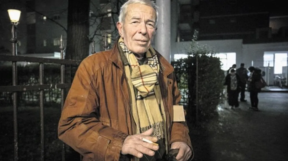 Dvajset let mi niso plačevali pokojninskih prispevkov. S tem je tako kot z elektriko: če ne plača&scaron;, te odklopijo. In tako so me odklopili.