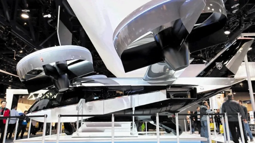 Za znanstveno fantastiko je poskrbel Bellov električni oziroma hibridni taksi  nexus 4ex za prevažanje potnikov po zraku.