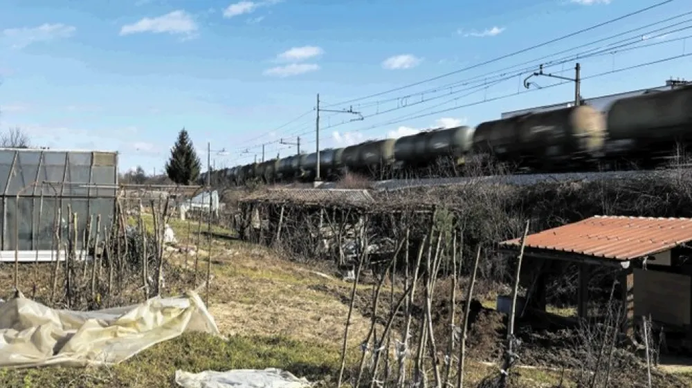 Na vpra&scaron;anje, ali glifosata na uporabljajo na celotnem vodovarstvenem območju Ljubljane ali samo v bližini vodnih zajetij, nam v SŽ niso odgovorili.