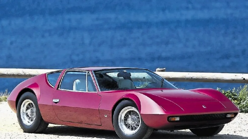 Monteverdi hai 450 je bil prototip, do serijske proizvodnje ni pri&scaron;lo. Bil naj bi konkurenca  lamborghinijem, ferrarijem&hellip;