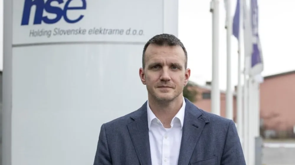 Skupina  HSE, ki jo vodi generalni direktor Stojan Nikolić (na fotografiji), je na vrhuncu epidemije od kitajskega in singapurskega podjetja naročila neznano količino za&scaron;čitnih mask za skupno 1,6 milijona evrov (brez DDV). Ključni podatki so poslovna skrivnost, trdijo v HSE.