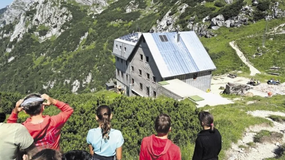 V planinskih kočah, kjer nimajo interneta, bo upravičenec do bona moral prenočevanje plačati sam, Furs pa mu bo  povrnil znesek.