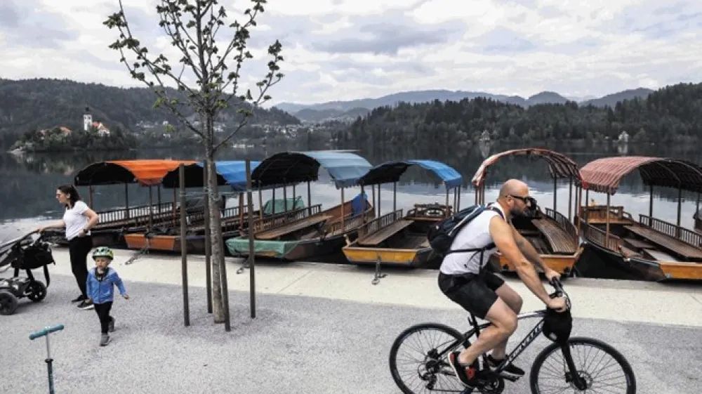 Tudi na Bledu upajo, da bodo k njim pri&scaron;li domači gostje s turističnimi boni. Vendar vsi ponudniki bonov ne bodo mogli sprejemati. (Fotografija je simbolična.)