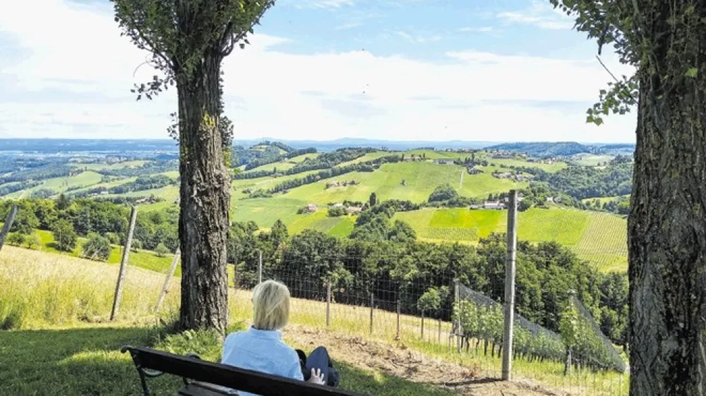 Načrt regije je, da bi  obiskovalci pri njih tudi dopustovali, da bi jih pritegnili  za več kot le izlet.