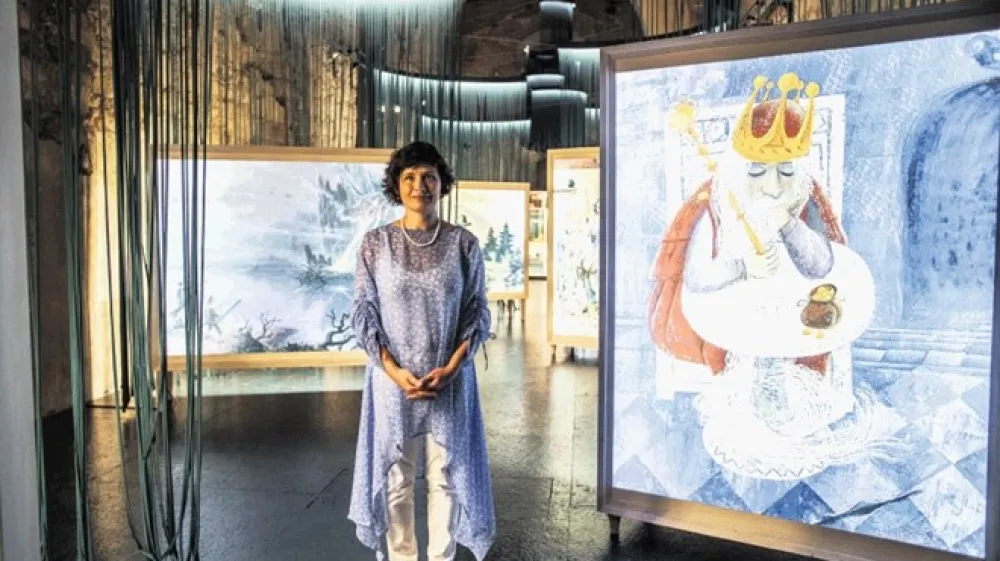 Anja &Scaron;tefan, soavtorica razstave o slovenskem pravljičarstvu na ljubljanskem gradu