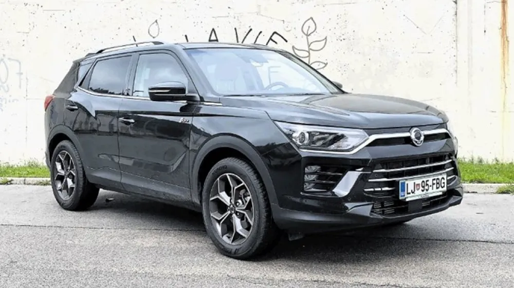 Aduti koranda so udobje, prostornost in po od&scaron;tetih popustih nizka cena, za katero kupec dobi ogromno avtomobila.