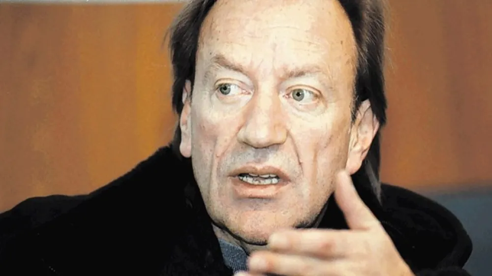 Srbski  filmski režiser Goran Paskaljević je umrl v 74. letu v Parizu.