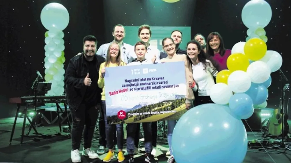 Zmagovalni novinarski razred z O&Scaron; Ivana Groharja iz &Scaron;kofje Loke se bo za nagrado odpravil na Krvavec, kjer si bodo med drugim  ogledali radijski oddajnik.
