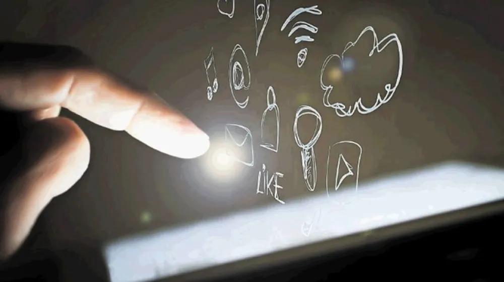 Za trenutek si z eno nogo že v prihodnosti, v industriji 4.0, že v naslednjem pa se povezava do gradov v oblaku drastično upočasni in sanje se razblinijo.