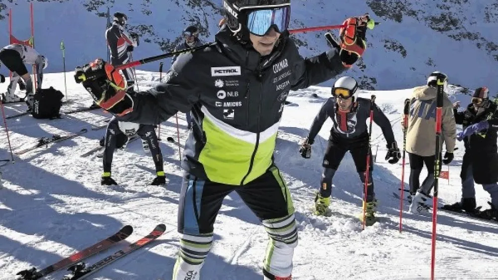 Žan Kranjec se je na jutri&scaron;njo tekmo svetovnega pokala v paralelnem veleslalomu v Lechu pripravljal v Soldi, od koder je tudi fotografija.