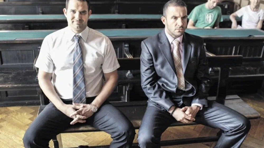 Rok Snežič   je  ena od ključnih oseb v primeru Đuđić. Na fotografiji: skupaj z Nenadom Đukičem so mu pred leti sodili zaradi davčnih goljufij pri fiktivnih  poslih z luksuznimi jahtami.