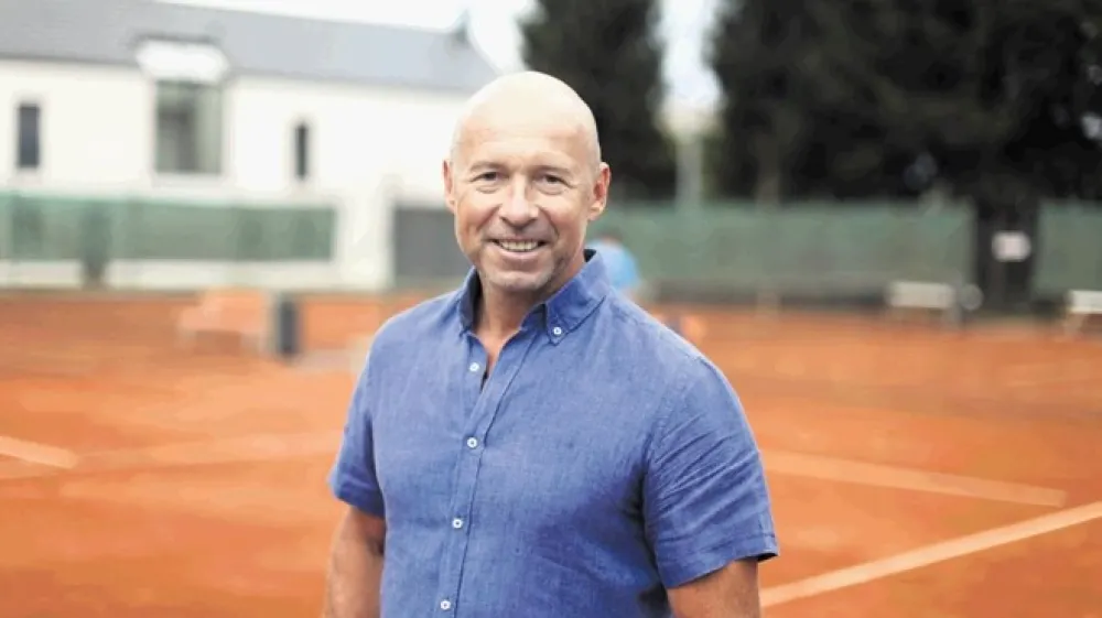 Glavni impulz je pri&scaron;el od prijatelja Janeza Rajglja. Če ne bi bilo njega, vpra&scaron;anje, ali bi se odločil za Dakar. To je bilo leta 1995, ko sem bil star 31 let. Dejal mi je, da bi on &scaron;el in ali grem z njim. Beseda je takrat &scaron;e nekaj pomenila in sva se hitro odločila.