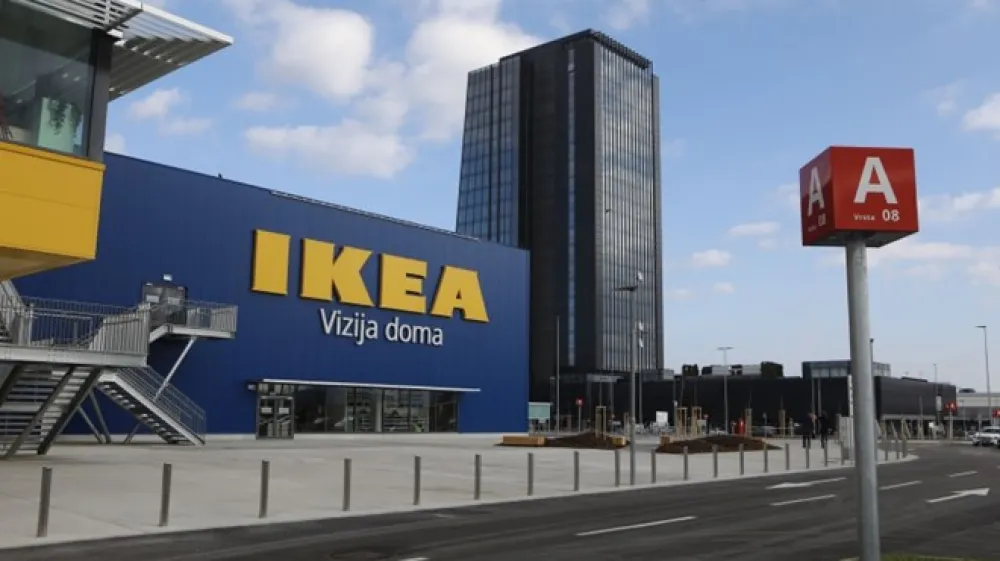 V ljubljanski Ikei urejajo &scaron;e zadnje podrobnosti pred četrtkovo otvoritvijo.