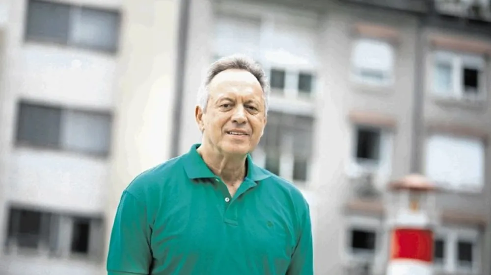 Zmago Sagadin: Po videnem bi rekel, da je Olimpija povsem ob boku Budućnosti. Ob njiju pa kot resnega kandidata za končno zmago v ligi ABA vidim le &scaron;e Crveno zvezdo, ki je za trenerja vrnila Dejana Radonjića.