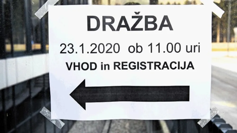 Vrhovno sodi&scaron;če si želi, da bi se sčasoma vse sodne dražbe preselile na splet, čeprav lahko sodnik v vsakem primeru posebej odloči, kak&scaron;no vrsto dražbe bo razpisal.