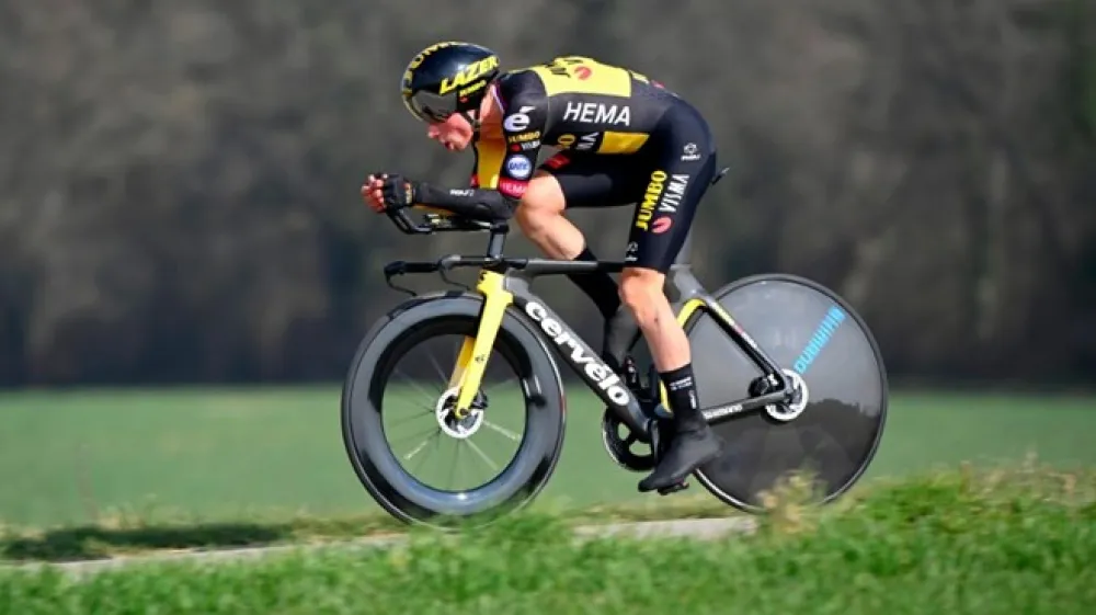 Primož Roglič je tokrat brez težav prehitel Tadeja Pogačarja, opravil pa je tudi z vso ostalo konkurenco in je slavil 51. zmago v karieri.