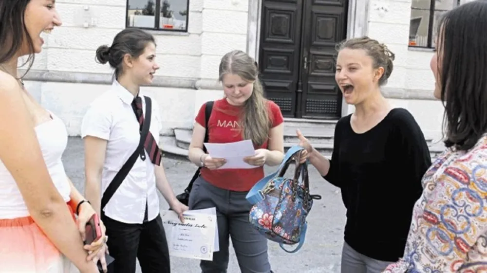 Maturanti so včeraj dobili rezultate spomladanskega roka, ki so v povprečju bolj&scaron;i kot v preteklih letih. Fotografija je simbolična.