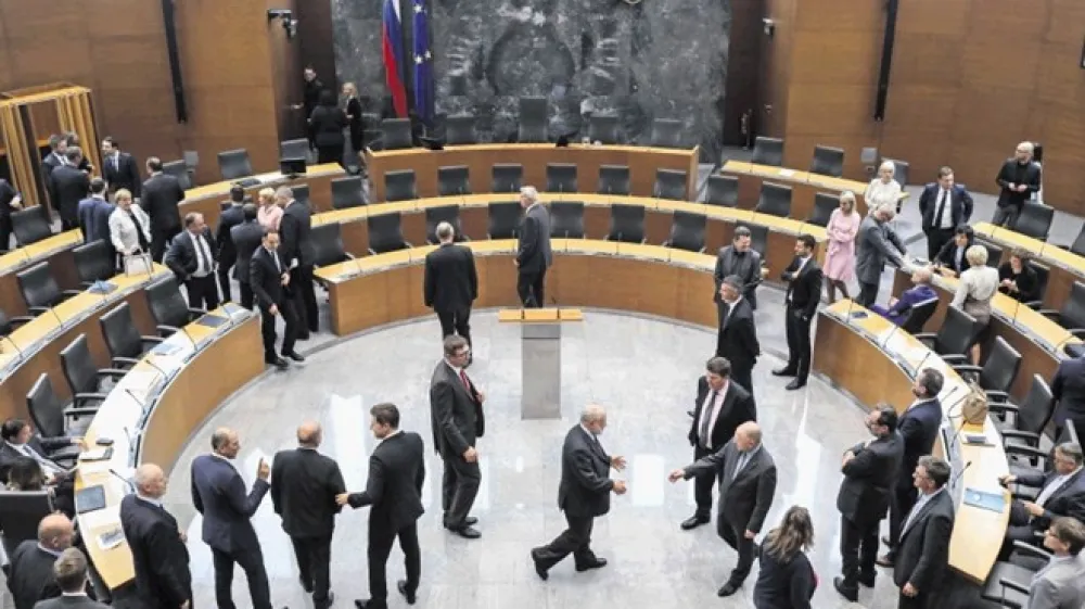 V državnem zboru bi na področju transparentnosti in odprtosti lahko &scaron;e marsikaj postorili. Fotografija je simbolična.