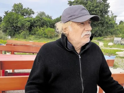 Z Radetom &Scaron;erbedžijo  smo se pogovarjali v spro&scaron;čenem ozračju v Barbarigi v Istri. Foto: Zvone Srebačič