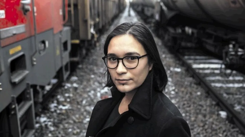 Natalija Milovanović  je za pesni&scaron;ki prvenec Samoumevno prejela nagrado Slovenskega knjižnega sejma.