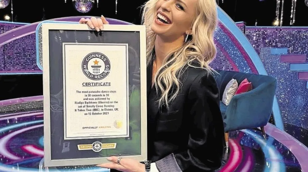 Nadiya Bychkova se je s kar 38 obrati v zgolj tridesetih sekundah vpisala v Guinnessovo knjigo rekordov.