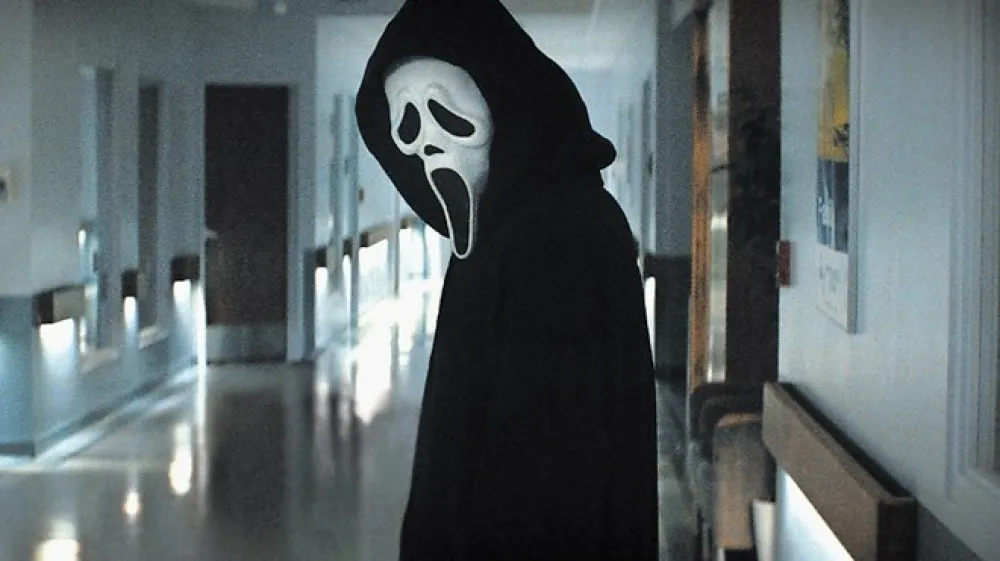 V kalifornijskem mestecu Woodsboro je ponovno na pohodu maskirani morilec.