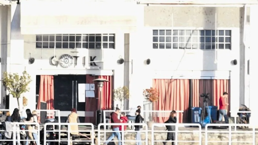 Matej Peri&scaron; se je zabaval v klubu Gotik, nato pa izginil neznano kam.