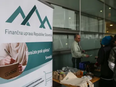 - simbolična fotografija - - 13.04.2018 - Finančna uprava RS (FURS) - Dan odprtih vrat uradov Finančne uprave RS -  //FOTO: Luka Cjuha.