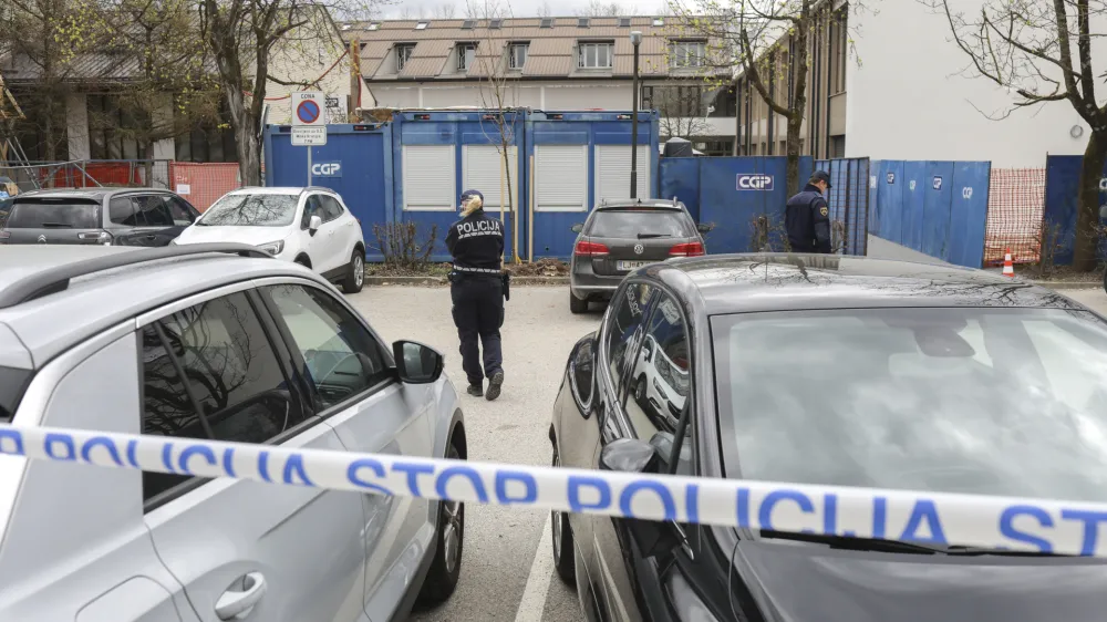 - 08.04.2022 – Nesreča na OŠ Miška Kranjca //FOTO: Jaka Gasar