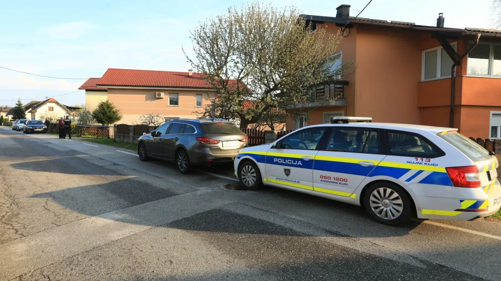 Hiša v Brunšviku, v kateri je žena z nožem do smrti zabodla moža, športnega novinarja Aleša Tihca. 