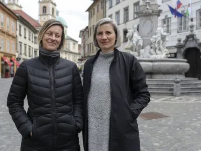 Umetnostni zgodovinarki Urška Jurman (levo) in dr. Martina Malešič.