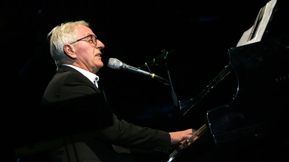 Hrvaska, Zagreb.<br>V 71. letu starosti je umrl legendarni hrvaski glasbenik Oliver Dragojevic.<br>Arhiv Hina/STA