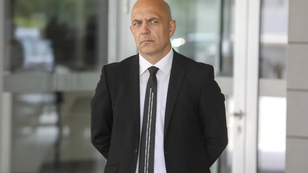 novi v.d. generlani direktor Policije mag. Bo&scaron;tjan Lindav - 02.06.2022 &ndash; Ministrstvo za notranje zadeve - Izjava za javnost nove ministrice za notranje zadeve mag. Tatjane Bobnar in novega v. d. generalnega direktorja policije mag. Bo&scaron;tjana Lindava //FOTO: Jaka Gasar