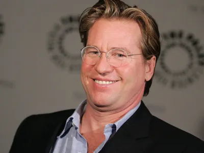 **FILE ** In this Jan. 8, 2008 file photo, actor Val Kilmer poses on the press line at a special screening of the television miniseries "Comanche Moon" in Beverly Hills, Calif. (AP Photo/Dan Steinberg, file)