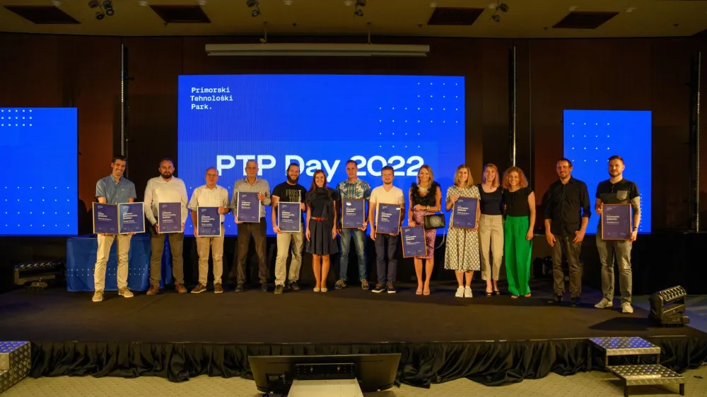 Na dnevu Primorskega tehnološkega parka so podelili plakete za izstopajoče dosežke podjetjem in posameznikom. F PTP