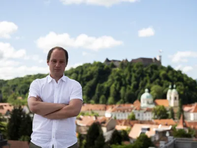 Nejc Jemec, odgovorni urednik Vala 202, drugega programa Radia Slovenija

&nbsp;