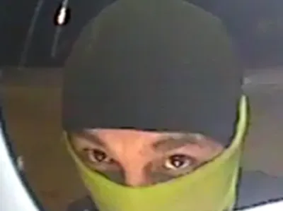 vlomilec vače policija