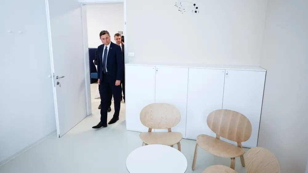 Po odprtju z visokimi gosti se mora Hiša za otroke najprej oskrbeti z ustreznim kadrom.&nbsp;