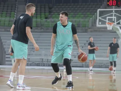 Luka Dončić<br><br>- 27.06.2022 – košarkarska reprezentanca - trening – priprave pred tekmo proti Hrvaški - kvalifikacije za svetovno prvenstvo 2023, 5. krog -<br><br><br>//FOTO: Jaka Gasar