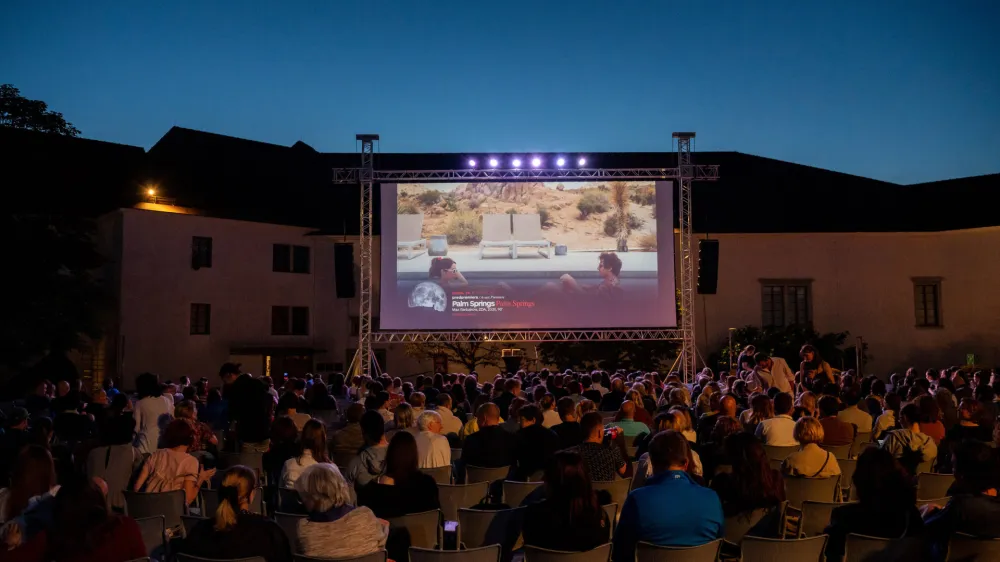 Letod bodo na dvorišču Ljubljanskega gradu zavrteli številne uspešnice, pa tudi kar lepo število premier.&nbsp;