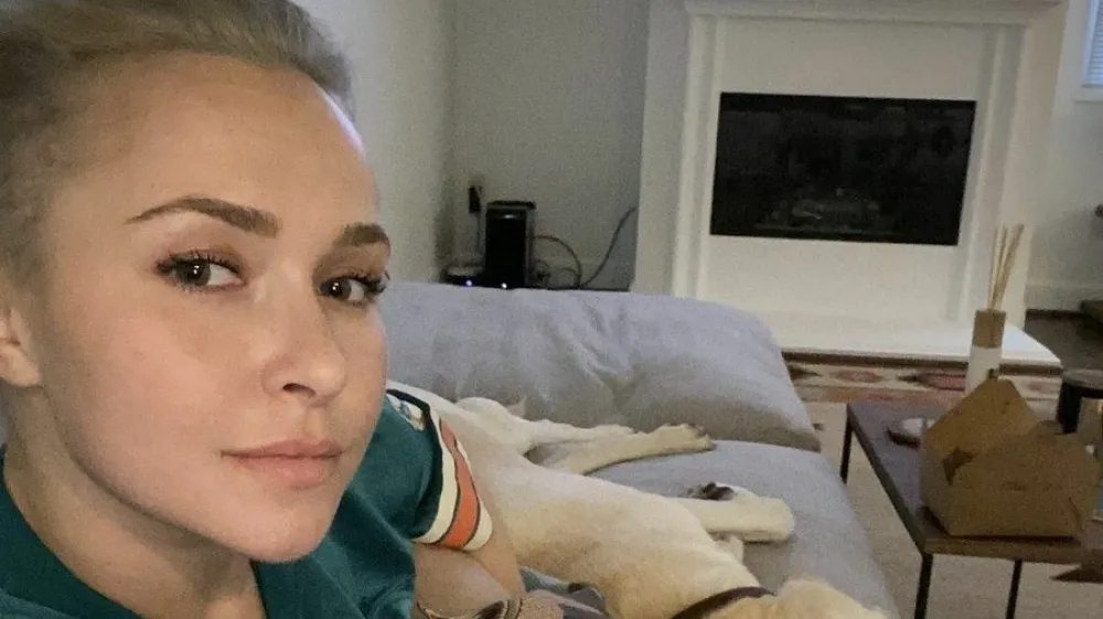 Hayden Panettiere se je razgovorila o svoji poporodni depresiji in zasvojenosti z alkoholom, ki ji je sledila.