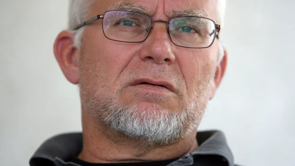 Iztok Osojnik, pesnik, prevajalec, filozof, 2010<br>FOTO: Luka Cjuha