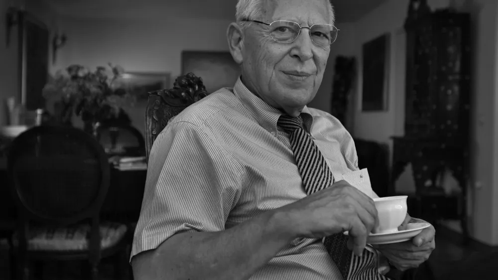 Peter To, predsednik Kluba nekdanjih slovenskih veleposlanikov <br><br><br>//FOTO: Matej Pove<br>OPOMBA: ZA OBJAVO V PRILOGI  DNEVNIKOV OBJEKTIV - INTERVJU