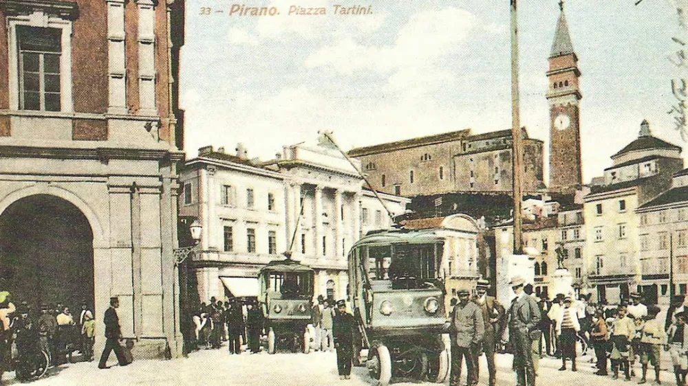 Piran se lahko pohvali s prvim trolejbusom ne samo v Sloveniji, ampak tudi na Balkanu. Vozil je le slaba tri leta.