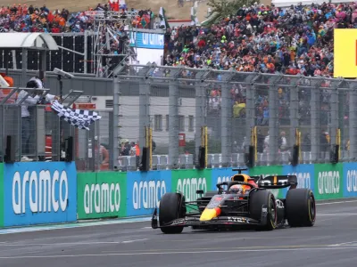 Max Verstappen se je veselil že osme zmage na 13. letošnji dirki svetovnega prvenstva formule 1.