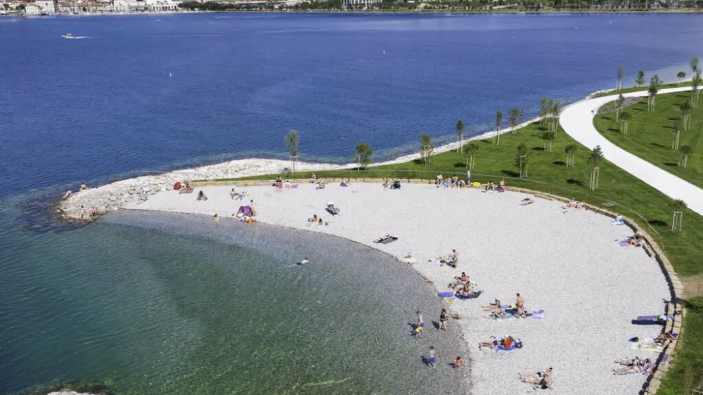 Kopali&scaron;če Žusterna