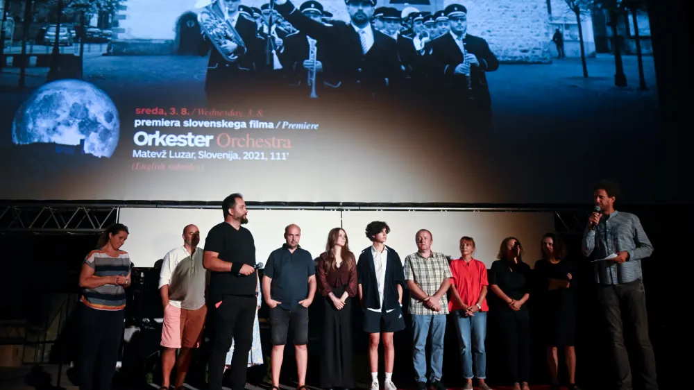 Na ljubljanski premieri filma Orkester se je predstavila tudu del filmske ekipe. Igralec Gregor Zorc je ob tem poudarili predvsem dobro vzdu&scaron;je v ekipi, to pa se je s platna nenazadnje preneslo tudi na filmsko občinstvo. F Nik Erik Neubauer