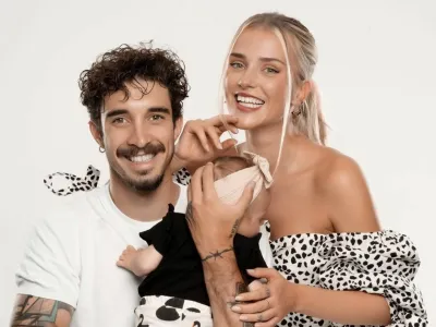 Hrvaški nogometaš Šime Vrsaljko in slovenska manekenka Kaja Vidmar sta pred kratkim dobila hčerko Viktorijo.