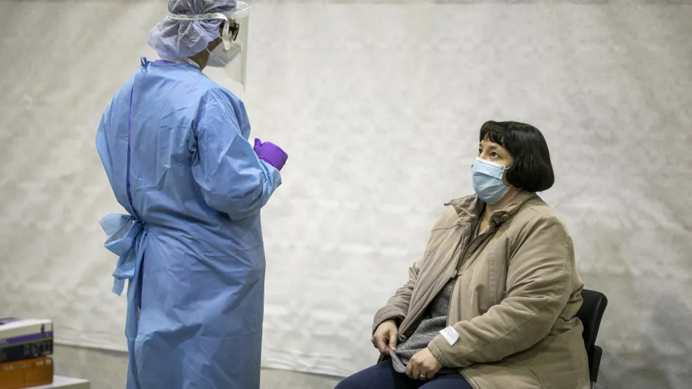  - 09.02.2021 - Epidemija koronavirus COVID-19 v Sloveniji  mnoično testiranje in cepljenje proti covidu-19 na Gospodarskem razstaviču (GR) v Ljubljani //FOTO: Matja Rut